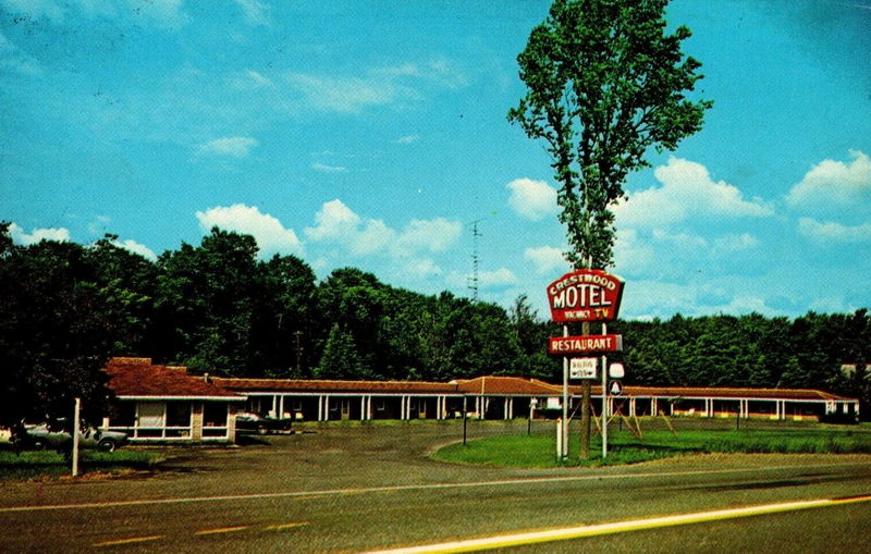 Crestwood Motel - Vintage Postcard (newer photo)